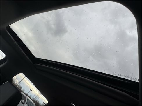 Used 2022 GMC Sierra 1500 SLT w/ SLT Premium Plus Package image 14