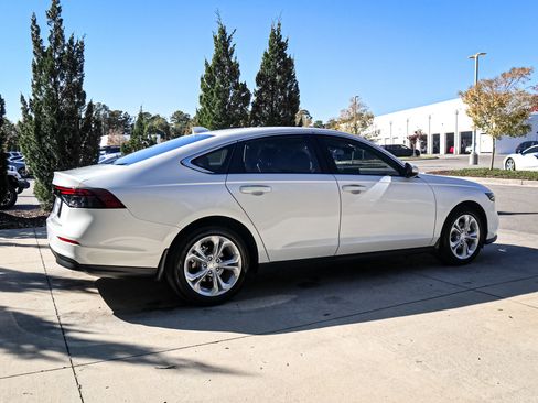 Certified 2024 Honda Accord LX image 11