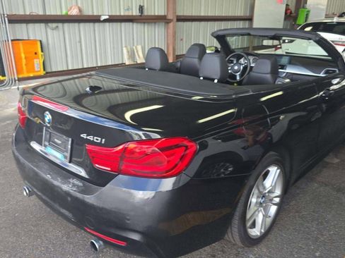 Used 2018 BMW 440i xDrive Convertible image 4