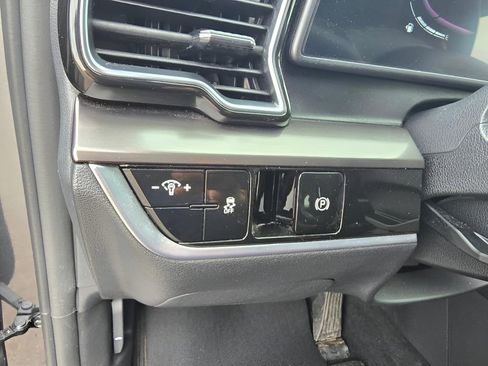 Used 2024 Kia Sportage EX AWD/4WD image 22