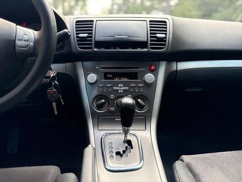 Used 2009 Subaru Legacy 2.5i Special Edition AWD/4WD image 28