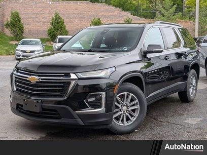 Used 2023 Chevrolet Traverse LT