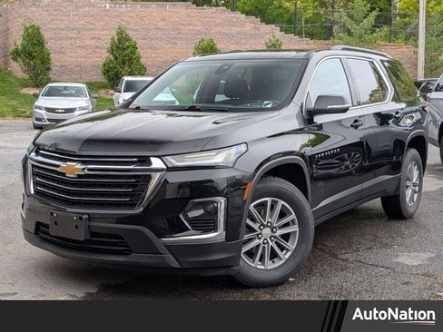 Used 2023 Chevrolet Traverse LT AWD/4WD image 1