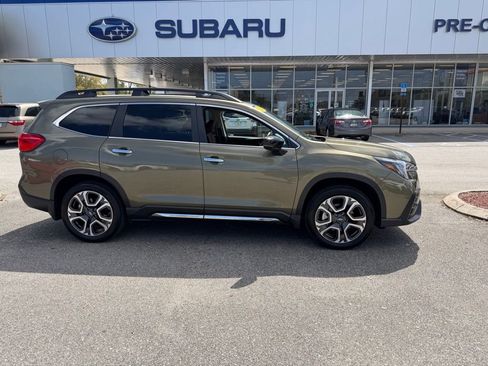 Used 2025 Subaru Ascent Touring image 2