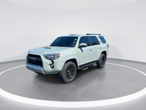Used 2023 Toyota 4Runner TRD Off-Road Premium w/ Moonroof Package AWD/4WD image 5