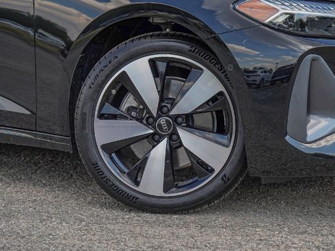 New 2025 Audi A5 2.0T Prestige image 2