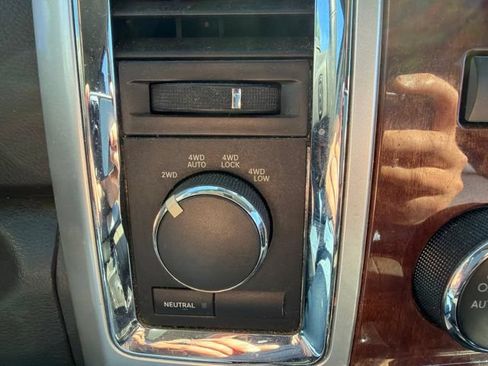 Used 2012 RAM 1500 Laramie AWD/4WD image 15
