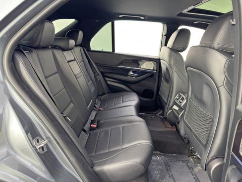 Used 2021 Mercedes-Benz GLE 350 w/ Premium Package image 44
