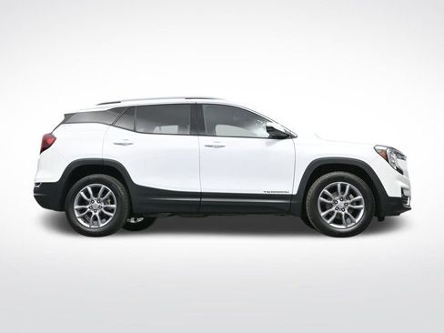 Certified 2022 GMC Terrain SLT image 28