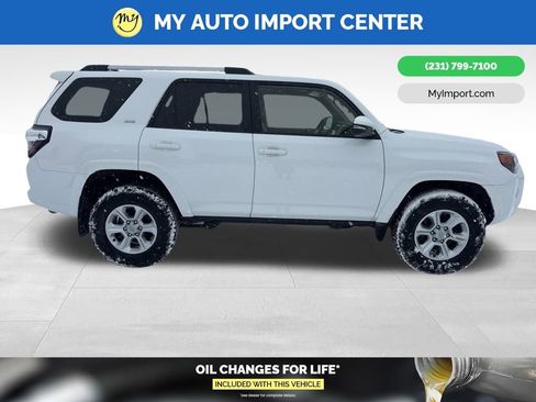 Used 2024 Toyota 4Runner SR5 Premium image 8