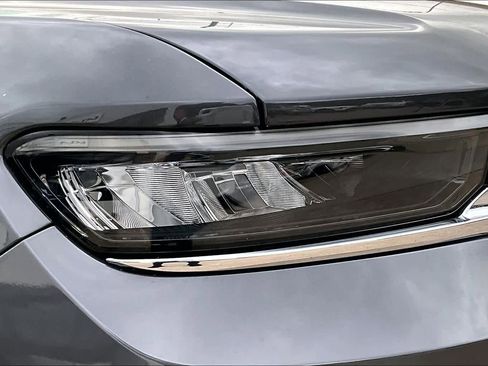 Used 2022 Jeep Grand Cherokee Limited image 27