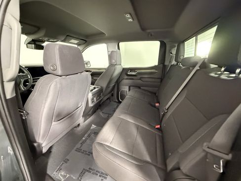 Used 2025 Chevrolet Silverado 1500 LT image 14