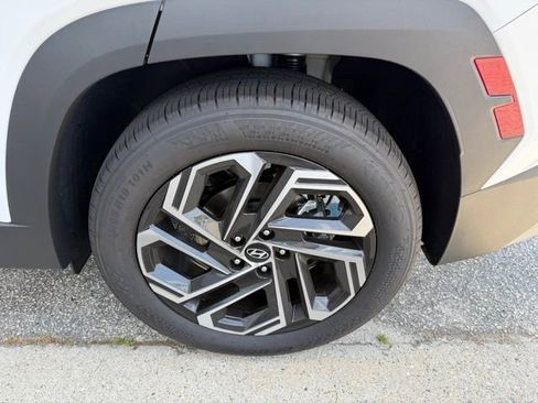 Used 2026 Hyundai Tucson Limited image 5