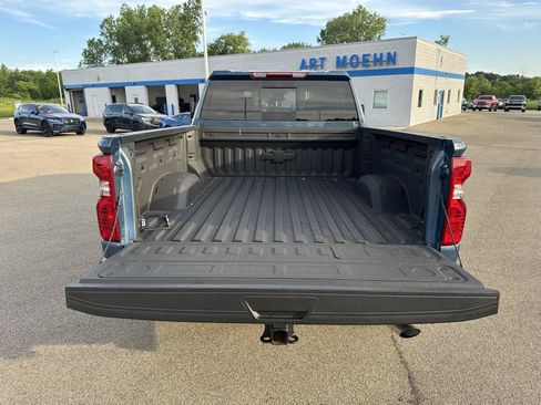 Used 2025 Chevrolet Silverado 2500 LT w/ Convenience Package AWD/4WD image 7