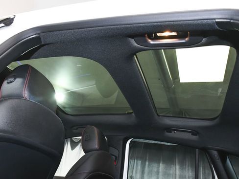 Used 2024 Mercedes-Benz GLA 35 AMG 4MATIC image 54