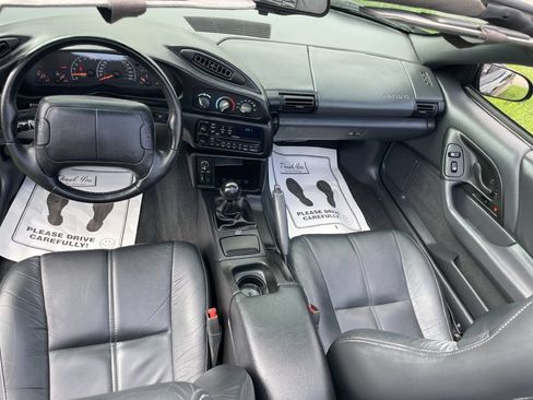 Used 1995 Chevrolet Camaro Z28 RWD image 7