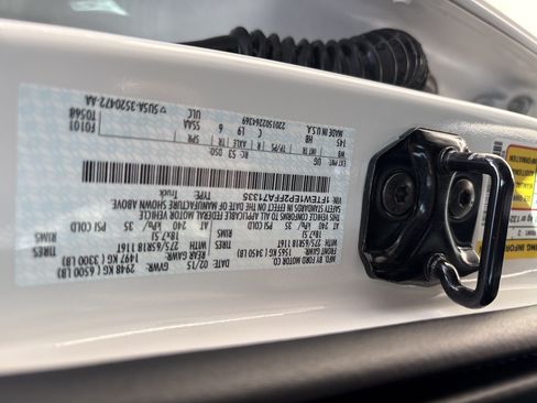 Used 2015 Ford F150 Lariat AWD/4WD image 32