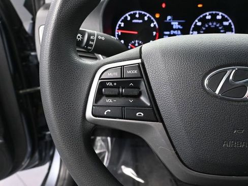 Used 2019 Hyundai Accent SE image 24