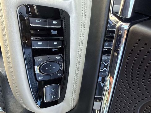 New 2026 Lincoln Corsair Grand Touring image 19