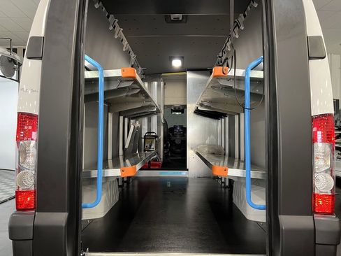 Used 2024 RAM ProMaster 3500 w/ Delivery Van Package image 26