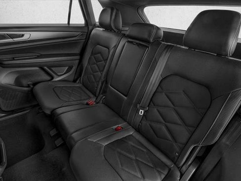 Used 2024 Volkswagen Atlas SE image 15