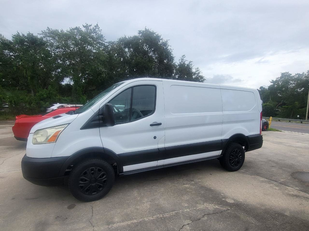 Used 2016 Ford Transit 250 130 Low Roof w/ Exterior Upgrade Package RWD image 44