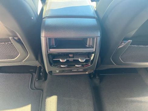 New 2025 Jeep Grand Cherokee Altitude image 20