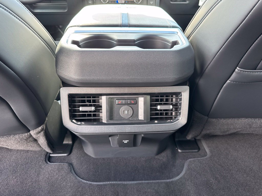 New 2026 Ford F250 Platinum w/ FX4 Off-Road Package AWD/4WD image 19
