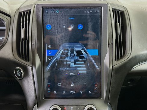 Used 2022 Ford Edge Titanium image 23
