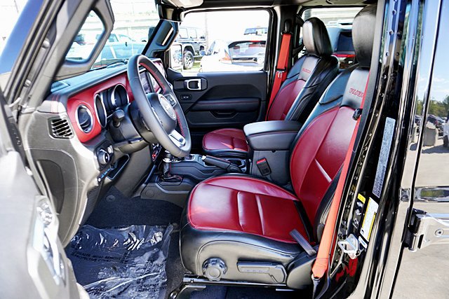 Used 2023 Jeep Wrangler Unlimited Rubicon 4xe AWD/4WD image 22