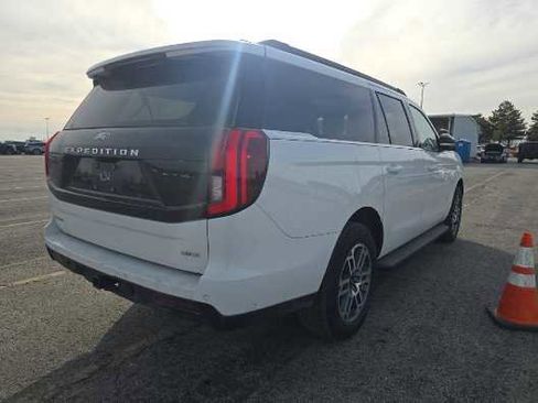 Used 2025 Ford Expedition Max Active image 3