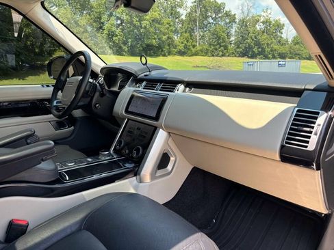 Used 2019 Land Rover Range Rover Long Wheelbase Supercharged image 13