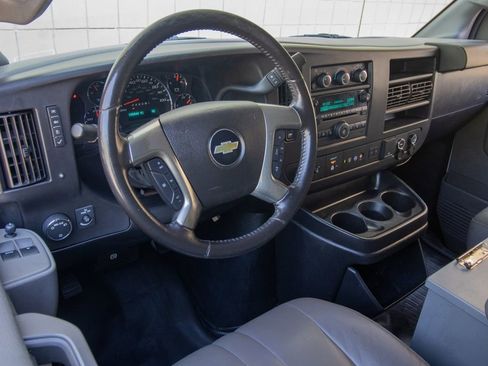 Used 2019 Chevrolet Express 3500 Extended w/ Driver Convenience Package RWD image 12