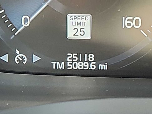 Certified 2021 Volvo S60 T5 Momentum w/ Protection Package Premier image 17