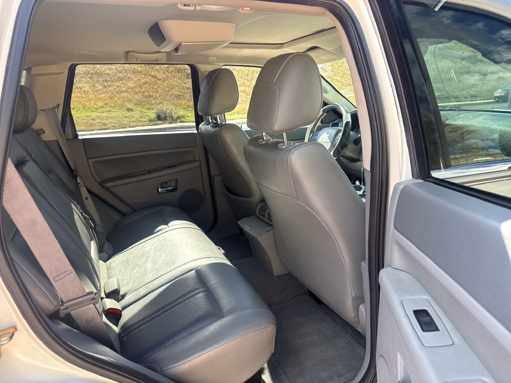 Used 2005 Jeep Grand Cherokee Limited AWD/4WD image 22