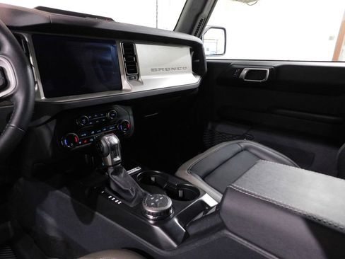 Used 2025 Ford Bronco Outer Banks AWD/4WD image 57
