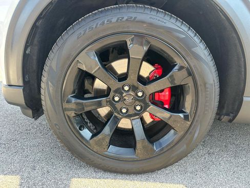 Used 2022 Ford Explorer ST w/ ST Street Pack AWD/4WD image 16