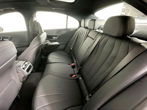 New 2026 Mercedes-Benz E 350 4MATIC Sedan image 10