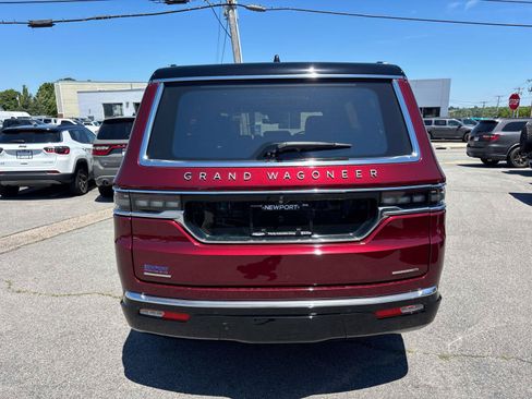 Certified 2022 Jeep Grand Wagoneer Series III w/ Rear Seat Video Group 1 AWD/4WD image 4