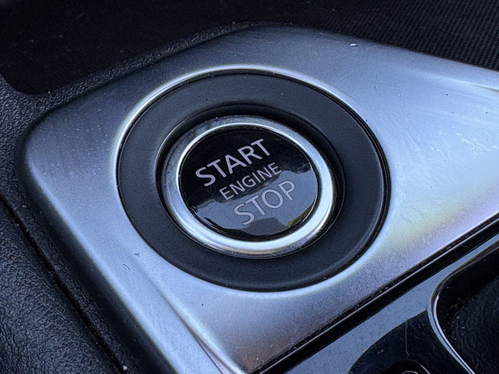 Used 2025 Nissan Sentra SR FWD image 32