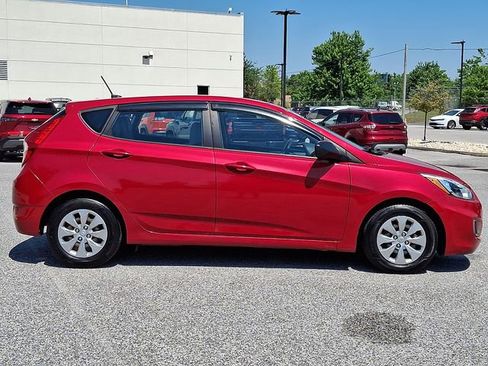 Used 2017 Hyundai Accent SE FWD image 9