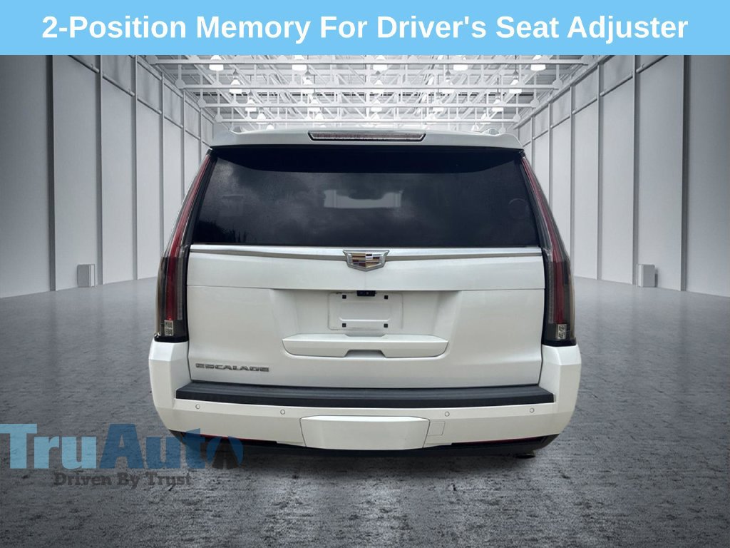 Used 2017 Cadillac Escalade Premium Luxury w/ LPO, Radiant Package AWD/4WD image 7