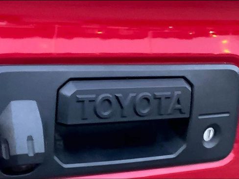 Used 2023 Toyota Tacoma SR5 w/ Technology Package image 30