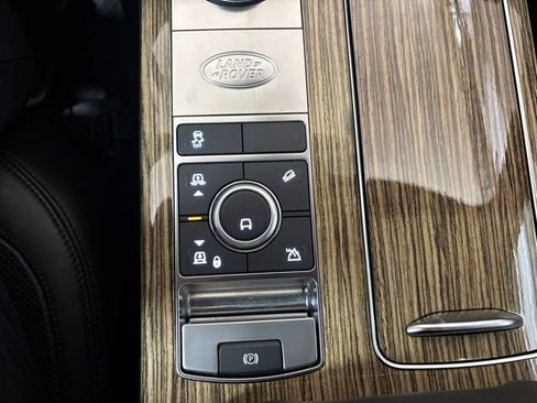 Used 2018 Land Rover Range Rover Supercharged AWD/4WD image 14
