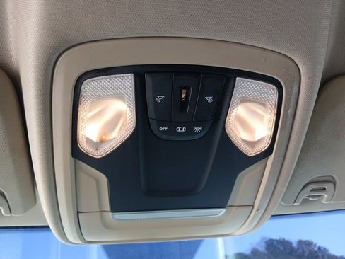 Used 2019 RAM 5500 Tradesman image 31