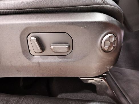 Used 2025 Jeep Gladiator Sport image 20