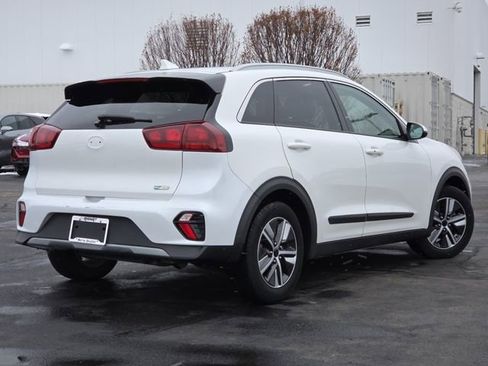 Used 2020 Kia Niro LXS image 16