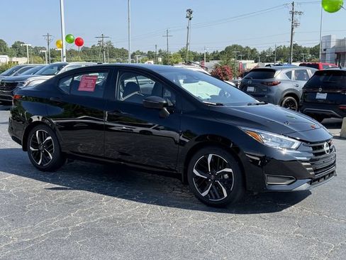 Used 2025 Nissan Versa SR w/ Trunk Package FWD image 10