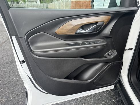 Used 2019 GMC Terrain SLE w/ Driver Convenience Package image 5