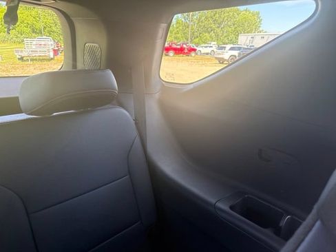 Used 2024 Chevrolet Traverse Z71 w/ Enhanced Driving Package AWD/4WD image 43